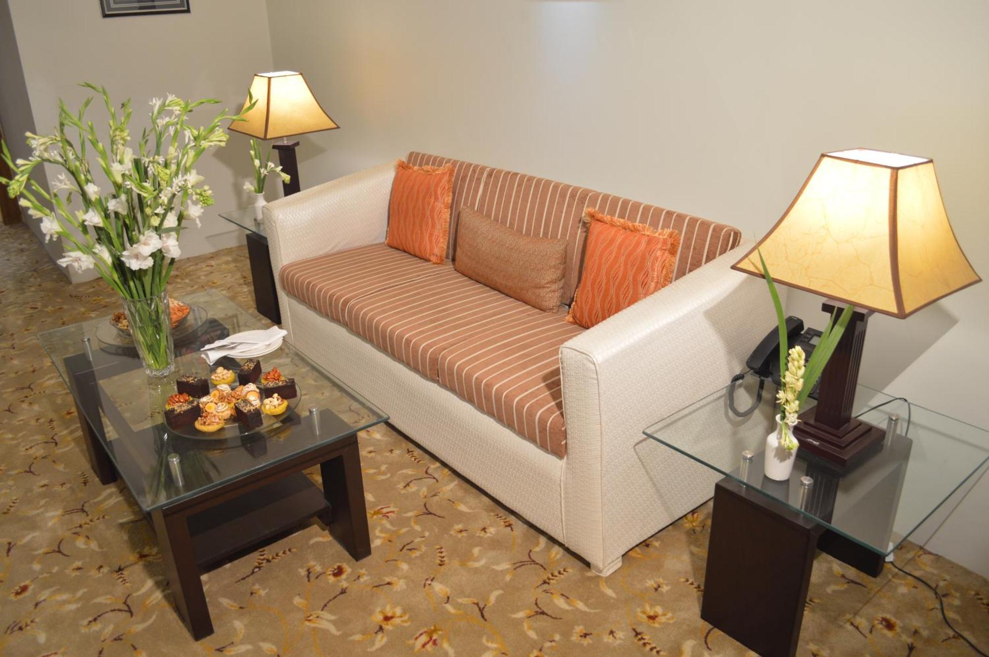 Fort Continental Hotel بيشاور المظهر الخارجي الصورة